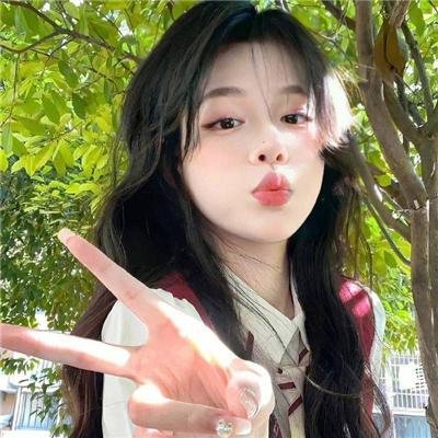 向日葵女孩海报