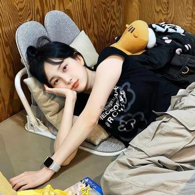 亲爱的小美人鱼海报